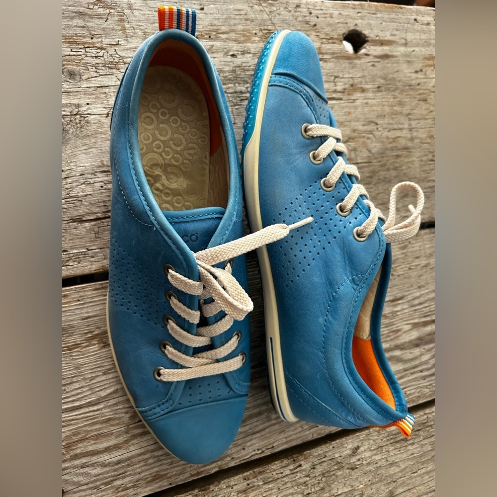 Ecco women’s leather “spin blue dynasty”  Sneakers